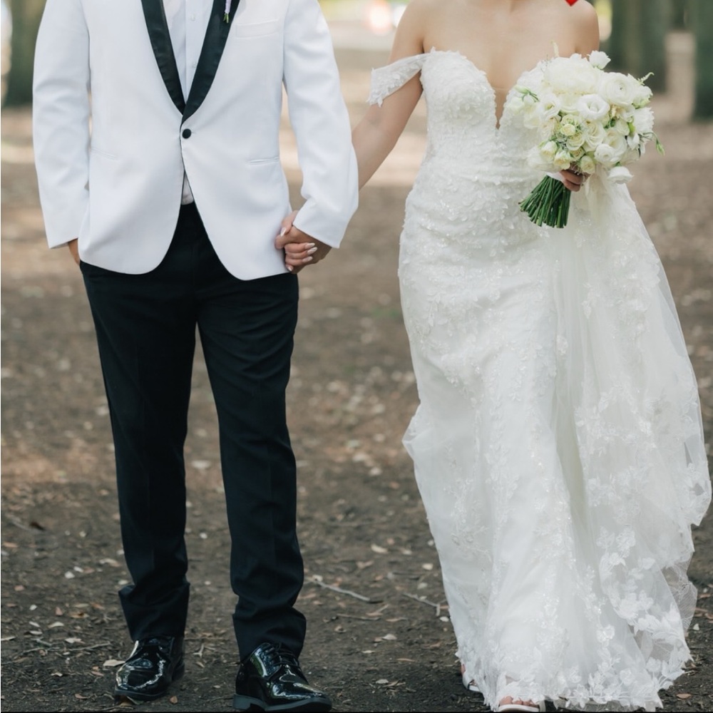 Essence of Australia Wedding Gown